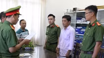 Nam kế toán tham ô tiền tỷ