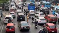 CSGT Hà Nội tăng cường xử lý vi phạm giao thông trên các cầu dẫn vào nội đô