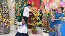 Bài 2: Đất liền, đảo xa hòa nhịp đón xuân sớm
