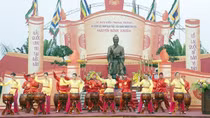 Về quê Trạng thiền với cỏ tương tư