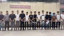 Khởi tố 24 đối tượng trong 2 nhóm chạy xe mô tô mang theo hung khí đi gây rối