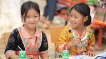 Nỗ lực nhiều hơn để mọi trẻ em được uống sữa
