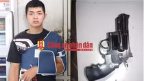 Mang súng đi trả thù, không gặp đối thủ nên bắn lên nóc nhà cảnh cáo