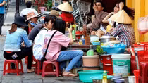 Kinh doanh thức ăn đường phố vi phạm an toàn thực phẩm bị phạt đến 6 triệu đồng