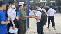 2 thí sinh tại Đà Nẵng đem điện thoại vào phòng thi