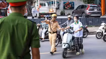 Hà Nội: Phối hợp đảm bảo ATGT, xử lý học sinh và phụ huynh vi phạm