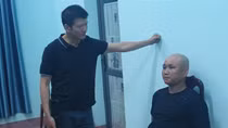 "Tóm" đối tượng dùng dao, súng truy sát một phụ nữ hàng xóm