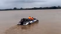 Người nhái, xuồng đặc chủng tham gia tìm kiếm cứu nạn vụ sập cầu Phong Châu