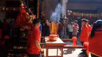“Trái đắng” xem bói đầu năm