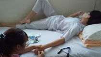 Sau tiệc liên hoan Tết Trung thu, 21 học sinh bị đau bụng, nôn ói