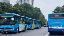 Hà Nội: Xe buýt hoạt động xuyên Tết phục vụ người dân