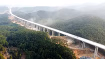Cao tốc Diễn Châu - Bãi Vọt thi công nước rút trước ngày thông xe