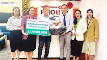 Manulife Việt Nam chi trả quyền lợi bảo hiểm hơn 3 tỷ đồng cho gia đình một khách hàng tại Bình Phước