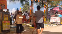 Khách ẩu đả cạnh chùa, 2 người thương vong