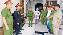 Đổ nợ vì tin vào “mác” cán bộ, nhân viên ngân hàng