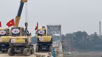Phát lệnh triển khai khởi công cầu Phong Châu mới