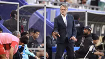 VFF vẫn đặt niềm tin vào HLV Troussier
