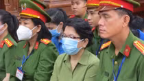 Cựu Cục trưởng Thanh tra ngân hàng nhận tiền "thụ động"… 4 lần