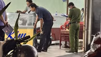 Giả khách mua rồi xịt hơi cay cướp tiệm vàng