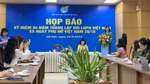 Lần đầu tiên trao giải thưởng Nguyễn Thị Định và biểu dương Chủ tịch Hội phụ nữ cấp huyện