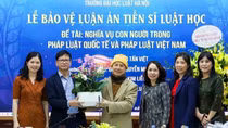 Tôn vinh giá trị ảo: Khó thế mà cũng làm được