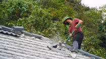Phá dỡ khu biệt thự xây trái phép trên đất quốc phòng