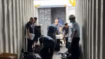 Phát hiện container chứa thuốc lá lậu được vận chuyển từ Campuchia