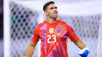 Messi nhạt nhoà, ĐT Argentina thắng nghẹt thở nhờ Emi Martinez