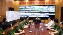 Thủ tướng thăm Trung tâm thông tin chỉ huy Công an tỉnh Phú Thọ tại Đền Hùng