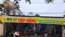 Giám đốc hợp tác xã cùng vợ chết trong tư thế treo cổ