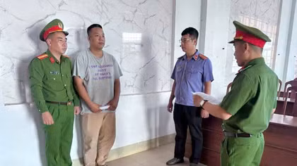 Biến bột đậu nành thành... cà phê, một ông chủ bị khởi tố 