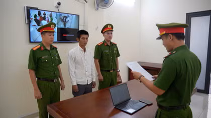  Khởi tố một “cát tặc” tái phạm khi chưa chấp hành xử phạt hành chính