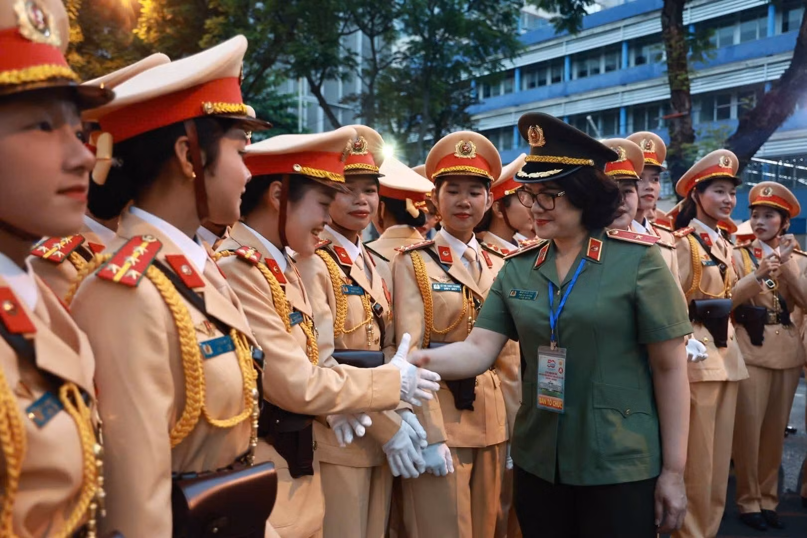 Thiếu tướng Ngô Hoài Thu thăm, động viên các chiến sĩ lực lượng Công an tham gia A80