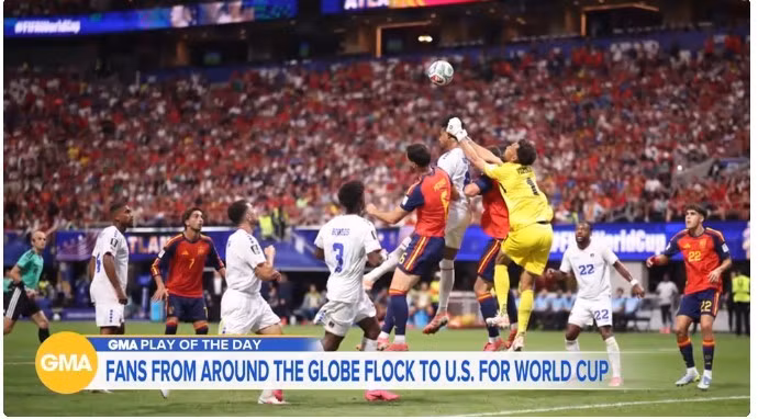 Cơn sốt World Cup bùng nổ khi người hâm mộ đổ về Mỹ. Ảnh: abcnews