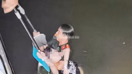 Đại úy Công an TP Cần Thơ cứu cô gái nhảy sông trong đêm