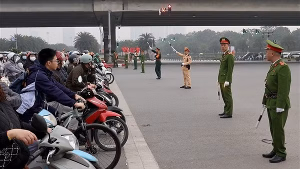 Công an Thủ đô đảm bảo an ninh, an toàn trong ngày đầu Đại hội lần thứ XIV
