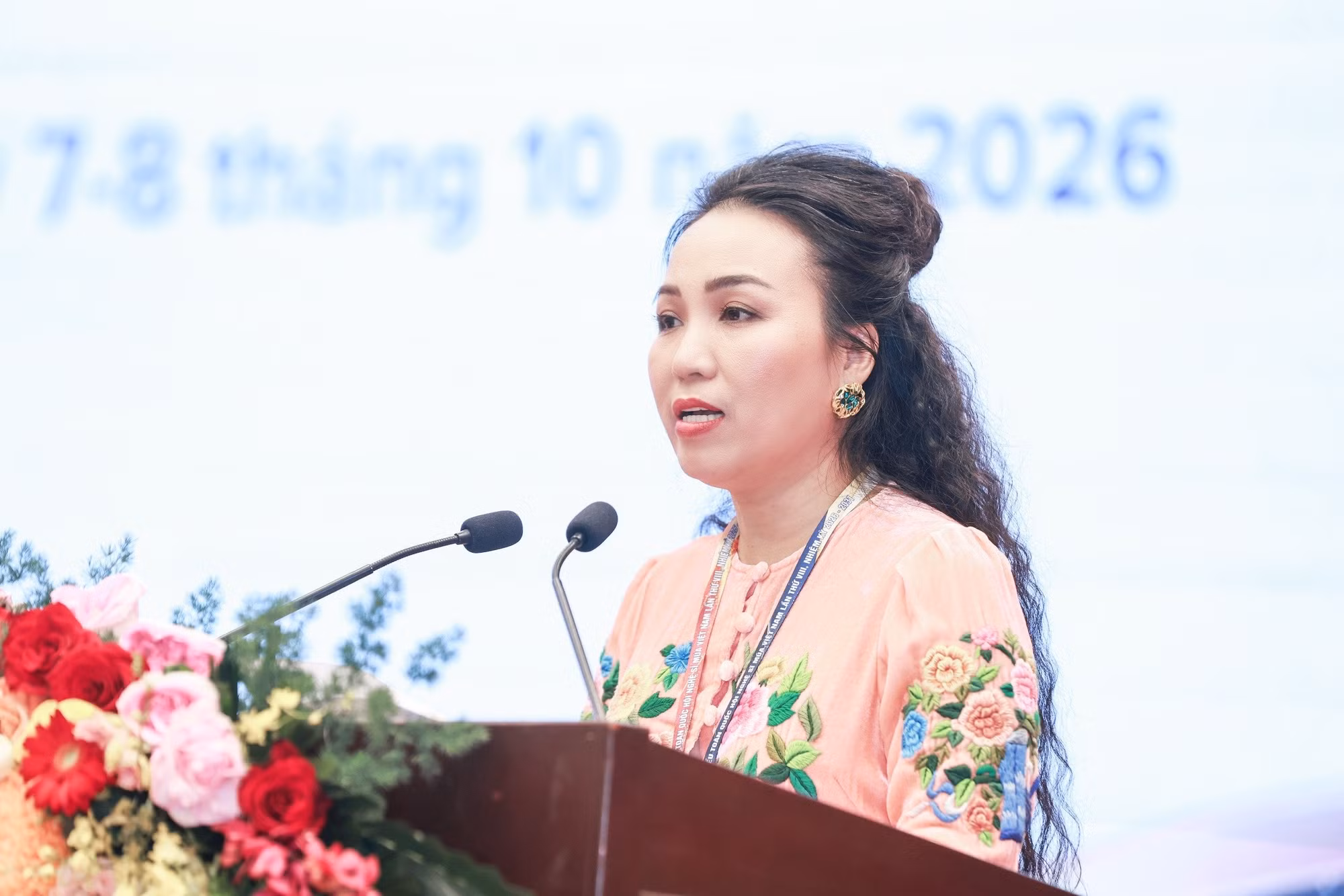 bien-dao-mua-tuyet-minh.jpg