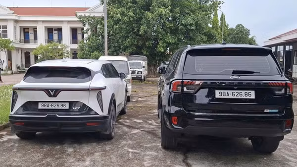 Gắn biển số giả, tài xế xe điện bị phạt 40 triệu đồng