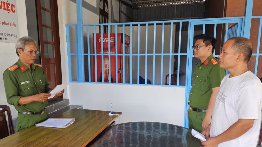 Lời khai bảo vệ dùng dây xích đánh đồng nghiệp bất tỉnh