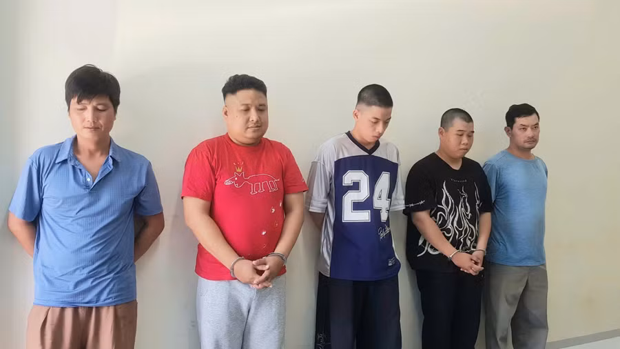 Nghệ An triệt phá đường dây làm giả tài liệu, bắt giữ nhiều đối tượng
