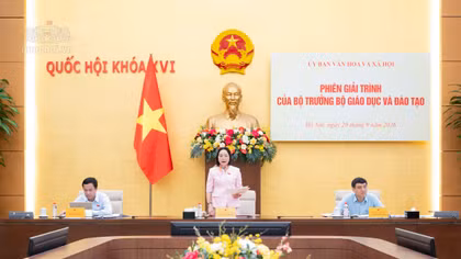 Phấn đấu mỗi xã có ít nhất một trường trung học phổ thông