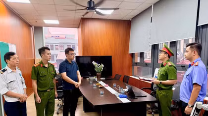Khám xét khẩn cấp 5 địa điểm cung cấp máy tính và cài đặt phần mềm