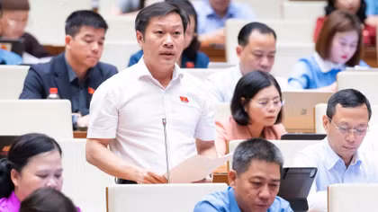 Đẩy mạnh phân cấp, phân quyền, giảm tầng nấc quản lý và thủ tục hành chính