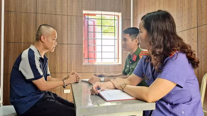 Lập công ty ở nước ngoài tuyển nhân viên để lừa đảo 