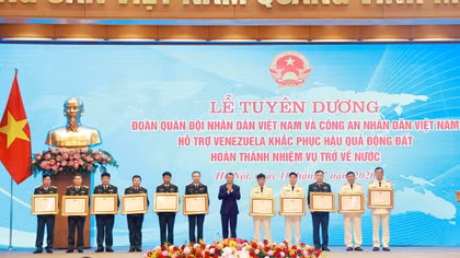 Thủ tướng Chính phủ tuyên dương Đoàn cứu nạn, cứu hộ Việt Nam tại Venezuela