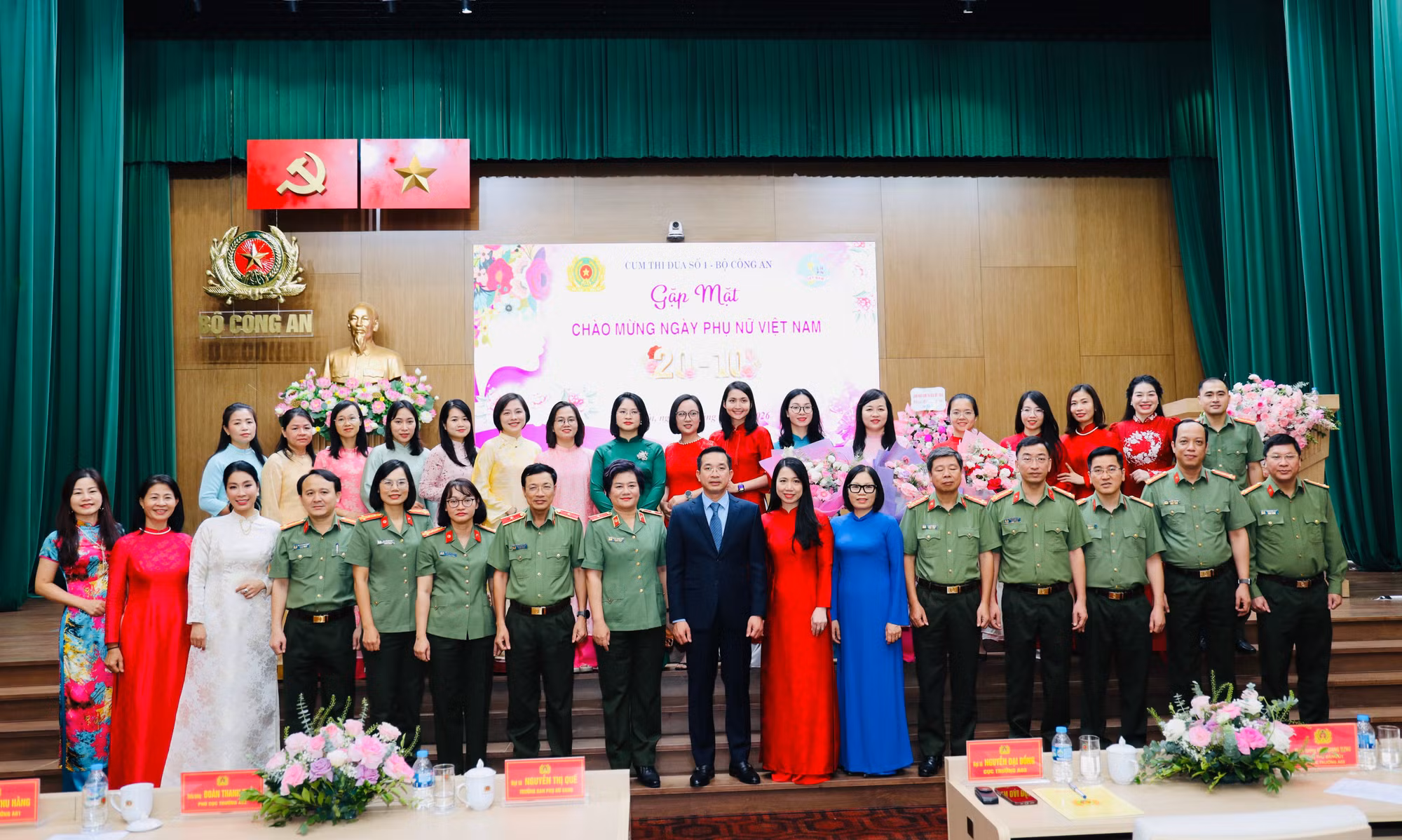 uyen9013.jpg