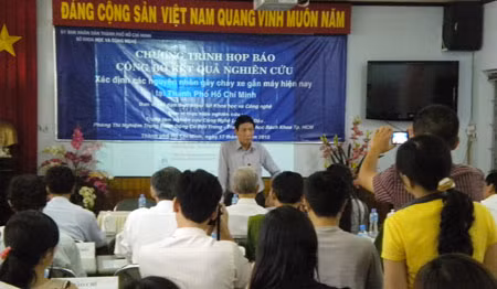 Dễ cháy do đổ phải xăng pha cồn ảnh 1