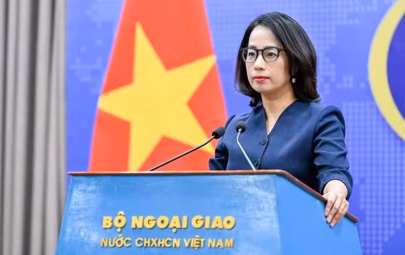 nfn-bng-pham-thu-hang1.jpg