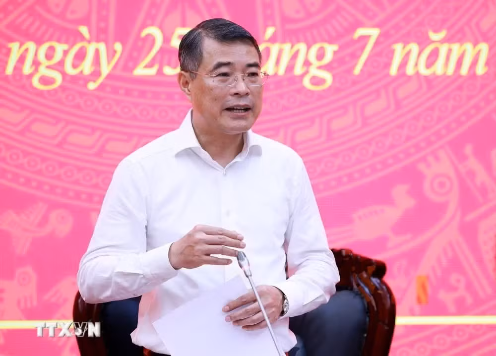Thủ tướng Lê Minh Hưng làm việc với Ban Thường vụ Tỉnh ủy Điện Biên. (Ảnh: Dương Giang/TTXVN)