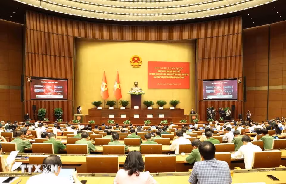 hoi-nghi-toan-quoc-quan-triet-trien-khai-thuc-hien-nghi-quyet-trung-uong-iii-khoa-xiv-2.jpg